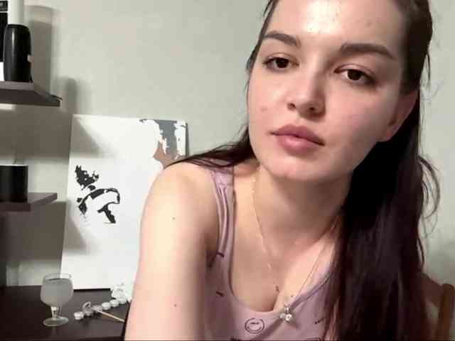 LeatriceClosovschi webcam