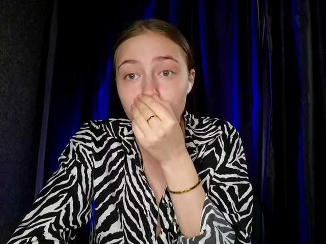  RhonaTocci chat room