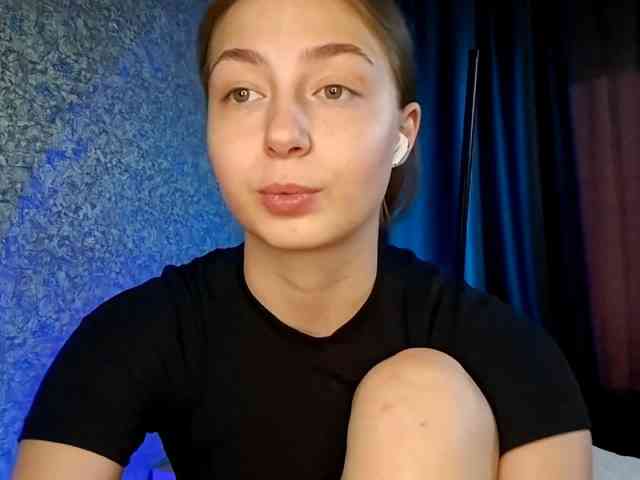 RhonaTocci webcam
