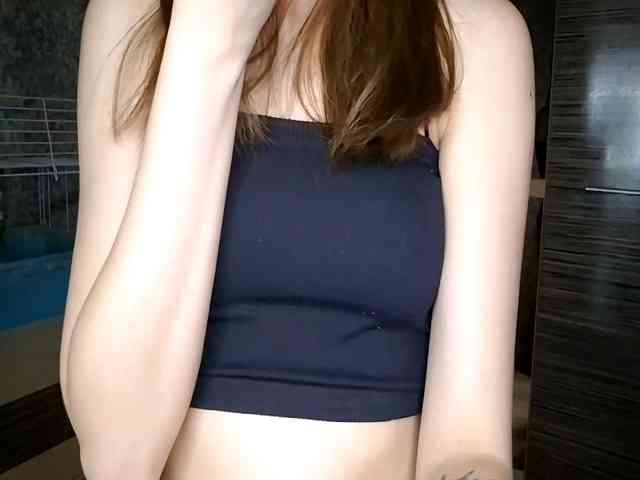 RhonaTocci webcam