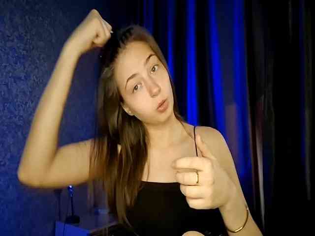 RhonaTocci webcam