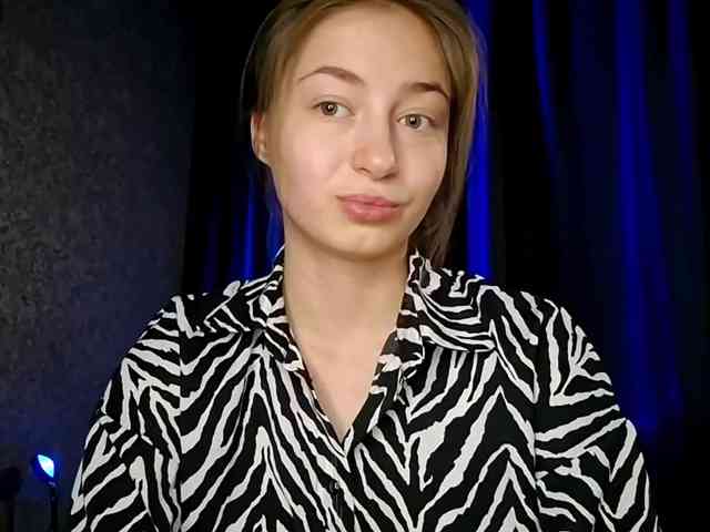 RhonaTocci webcam