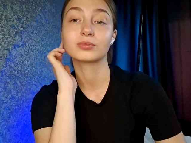 RhonaTocci webcam