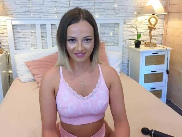 Wet-Dakota live webcam show