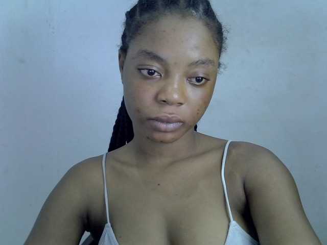 Sexyxpeach live cam on BongaCams