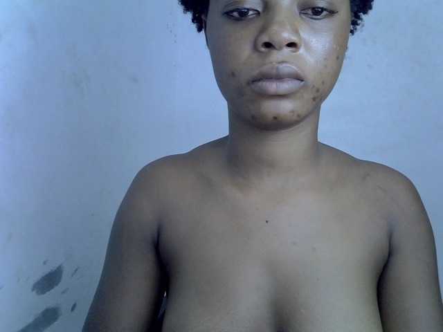 Sexyxpeach, 22 y/o - Live Cam on BongaCams