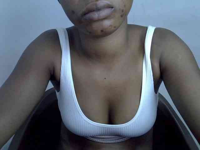 Sexyxpeach webcam