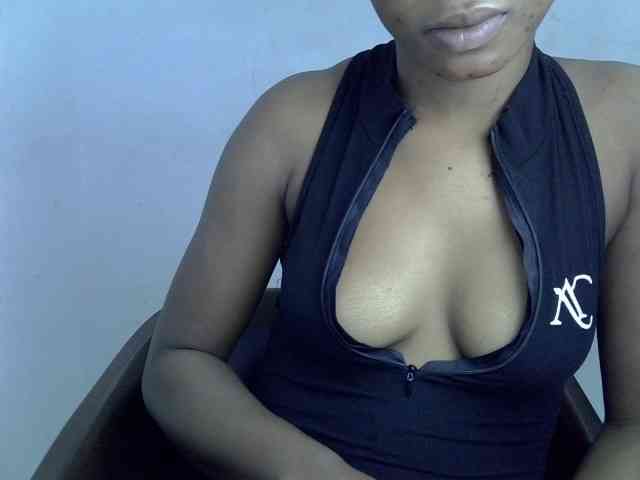 Sexyxpeach webcam