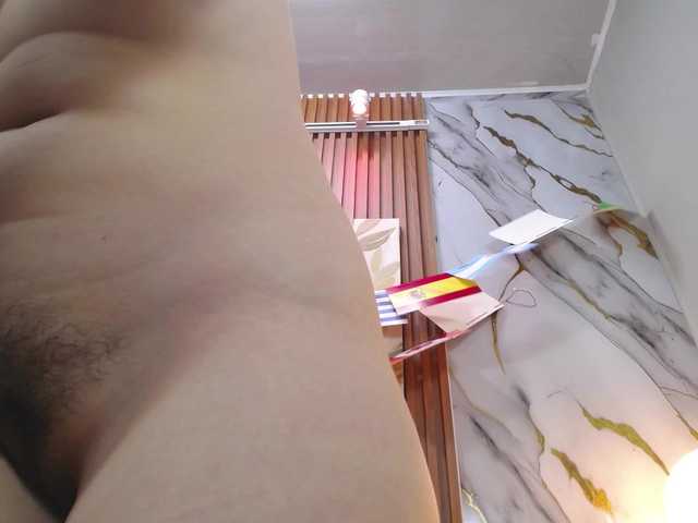 gagingmolly live cam on BongaCams