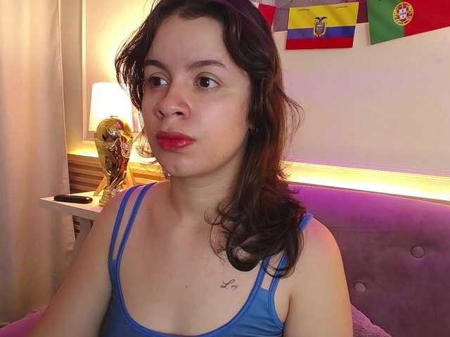 gagingmolly live cam on BongaCams
