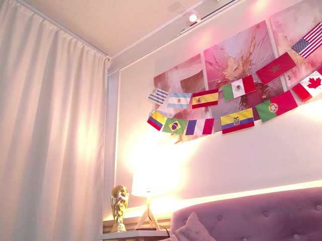 gagingmolly live cam on BongaCams