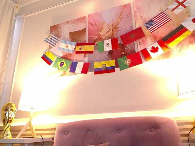 gagingmolly live cam on BongaCams