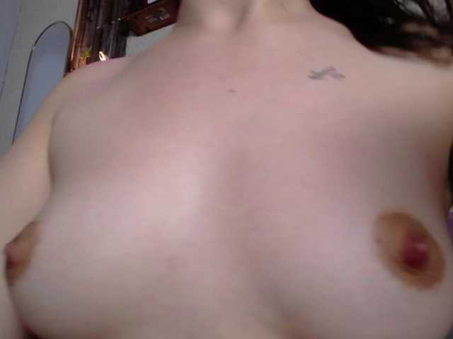 gagingmolly live cam on BongaCams