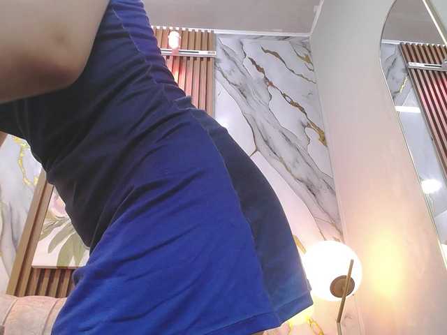 gagingmolly live cam on BongaCams