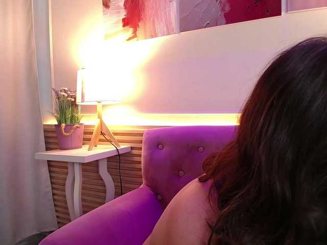 gagingmolly live cam on BongaCams