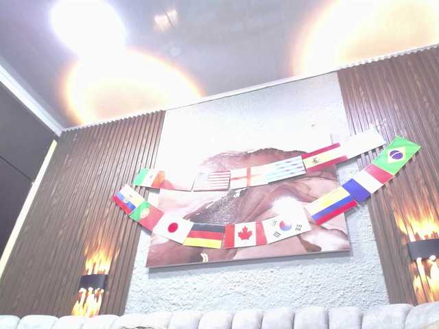 gagingmolly live cam on BongaCams