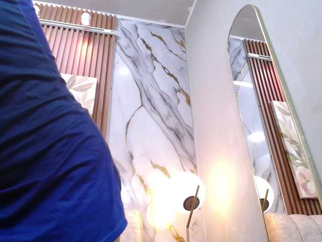 gagingmolly live cam on BongaCams