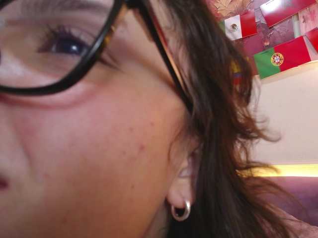 gagingmolly cam belle