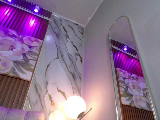 gagingmolly live cam on BongaCams