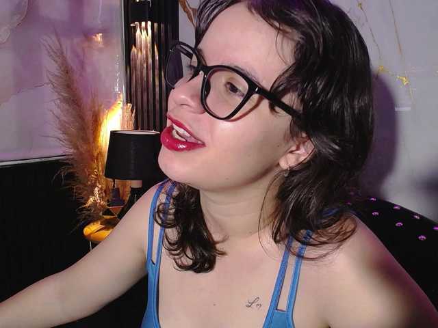 gagingmolly live webcam show