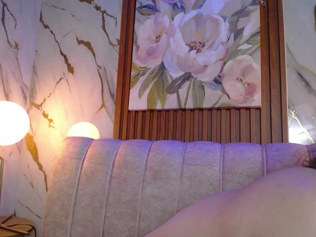 gagingmolly live cam on BongaCams
