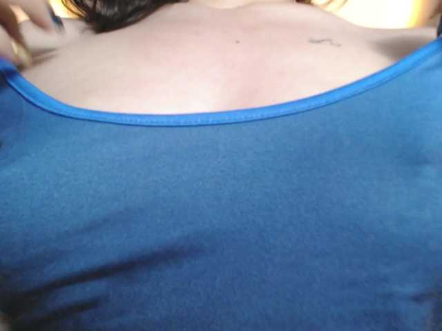 gagingmolly live cam on BongaCams