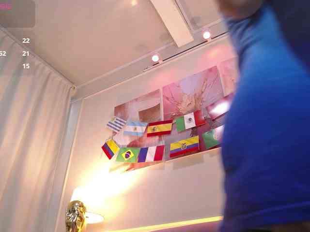 Modelo: gagingmolly