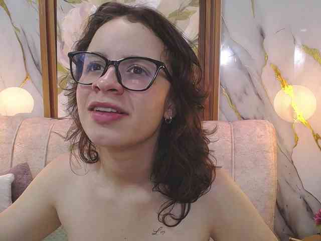 Model: gagingmolly