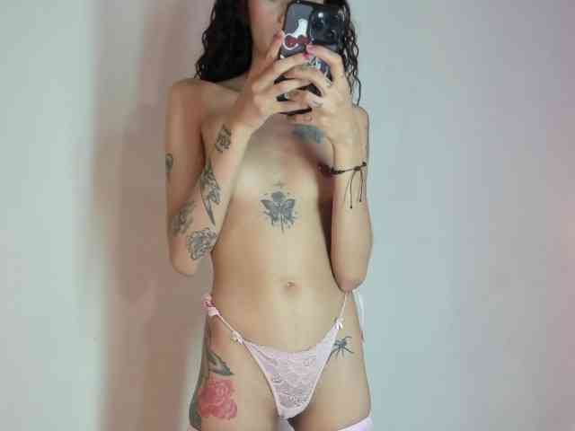 Chica-cereza Live Webcam on BongaCams