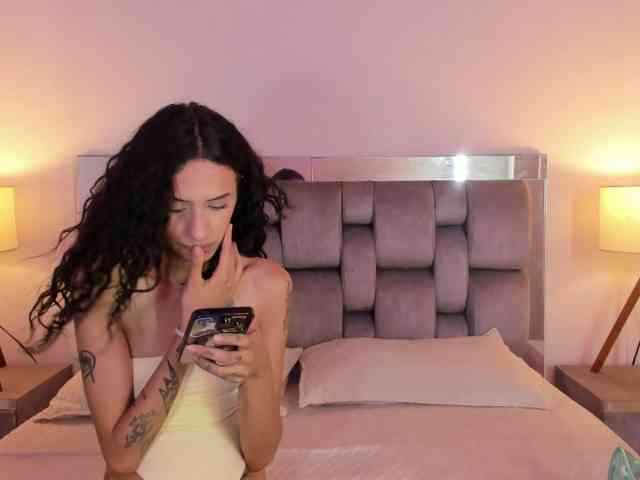 Chica-cereza webcam