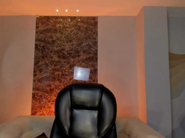 BellaStorm1 live cam on BongaCams