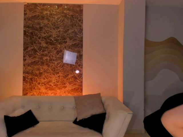 BellaStorm1 live webcam show