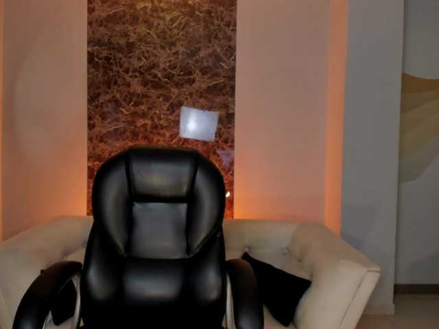 BellaStorm1 live cam on BongaCams
