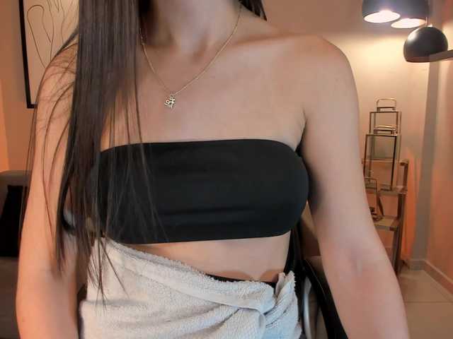 BellaStorm1 live cam on BongaCams
