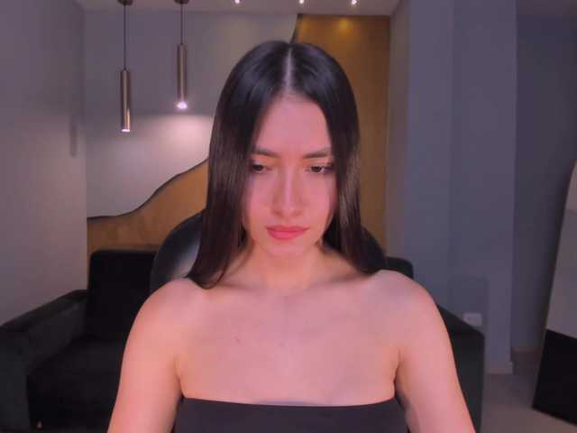 BellaStorm1 live cam on BongaCams