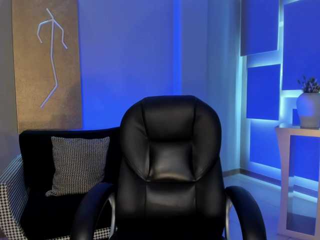 BellaStorm1 live cam on BongaCams