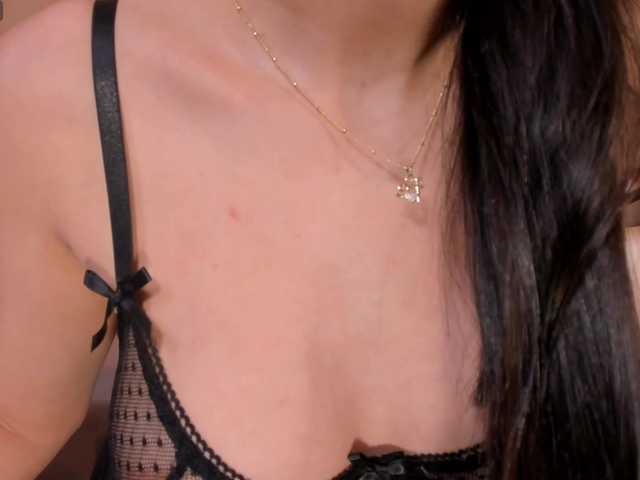 BellaStorm1 live cam on BongaCams