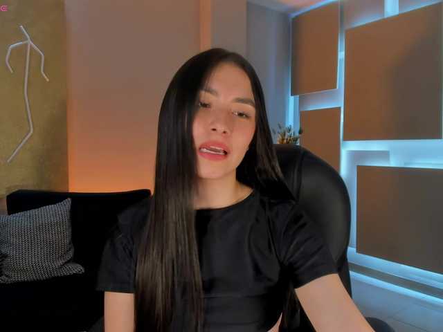 BellaStorm1 live cam on BongaCams