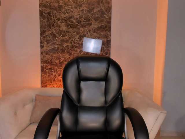 BellaStorm1 live cam on BongaCams
