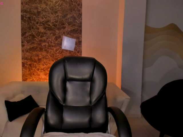 BellaStorm1 live cam on BongaCams