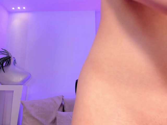 BellaStorm1 live cam on BongaCams