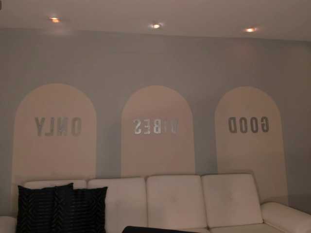 SaphiraJames live cam on BongaCams