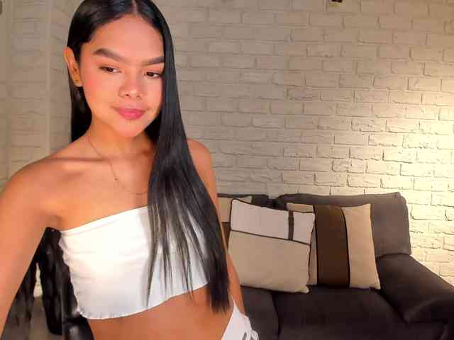 SaphiraJames webcam