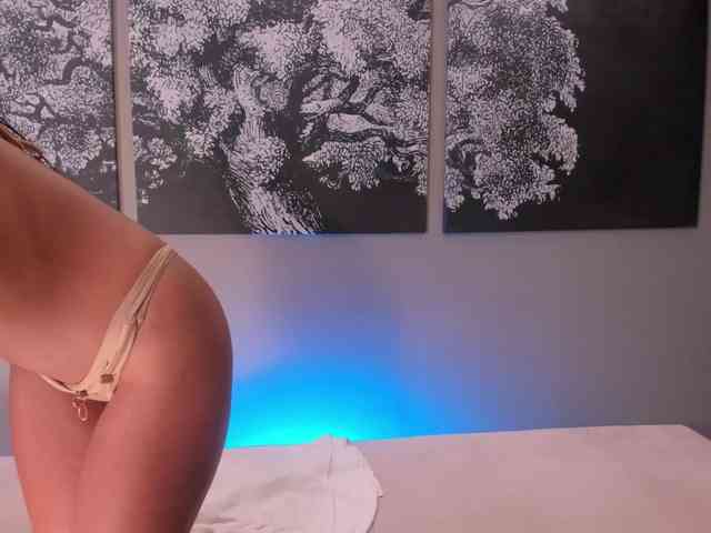 SaphiraJames webcam