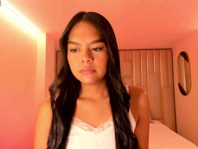 SaphiraJames webcam