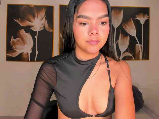 SaphiraJames webcam
