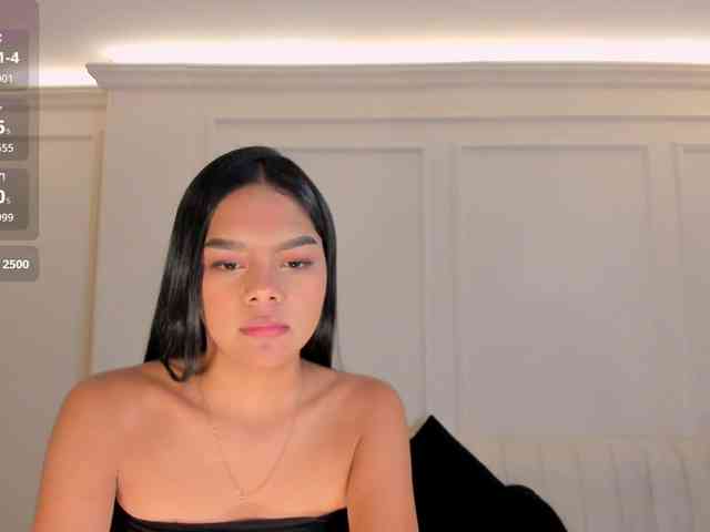 SaphiraJames webcam