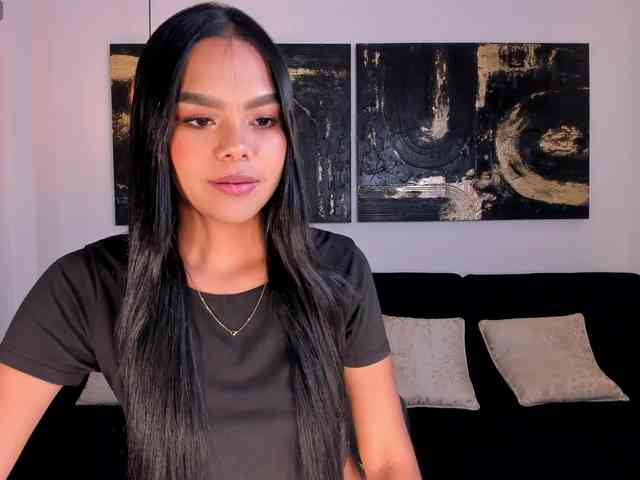 SaphiraJames webcam