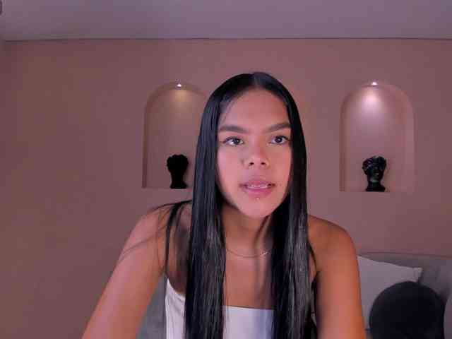 SaphiraJames webcam
