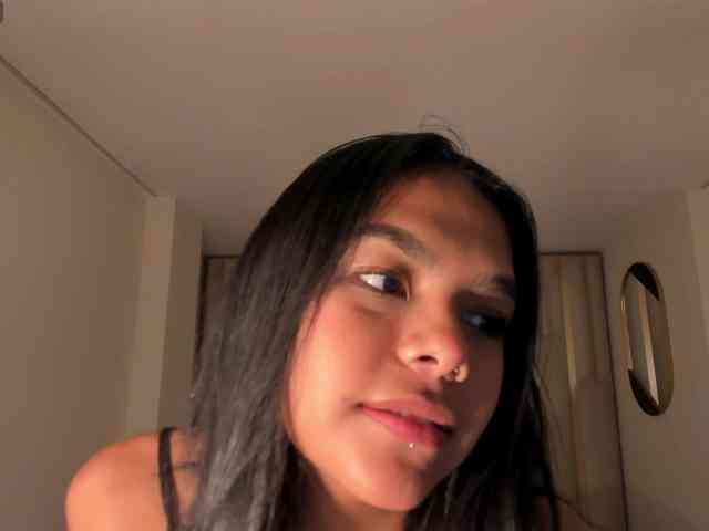 SaphiraJames webcam